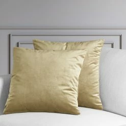 New 🛒 Exclusive Fabrics Heritage Plush Velvet Cushion Cover (Set Of 2) Peach Blossom 🤩