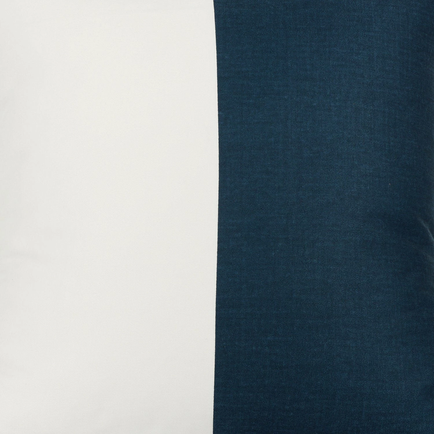 Wholesale 🥰 Exclusive Fabrics Horizontal Stripe Cotton Cushion Cover (Set Of 2) Black 🎉 7 Wholesale 🥰 Exclusive Fabrics Horizontal Stripe Cotton Cushion Cover (Set Of 2) Black 🎉 - Image 6