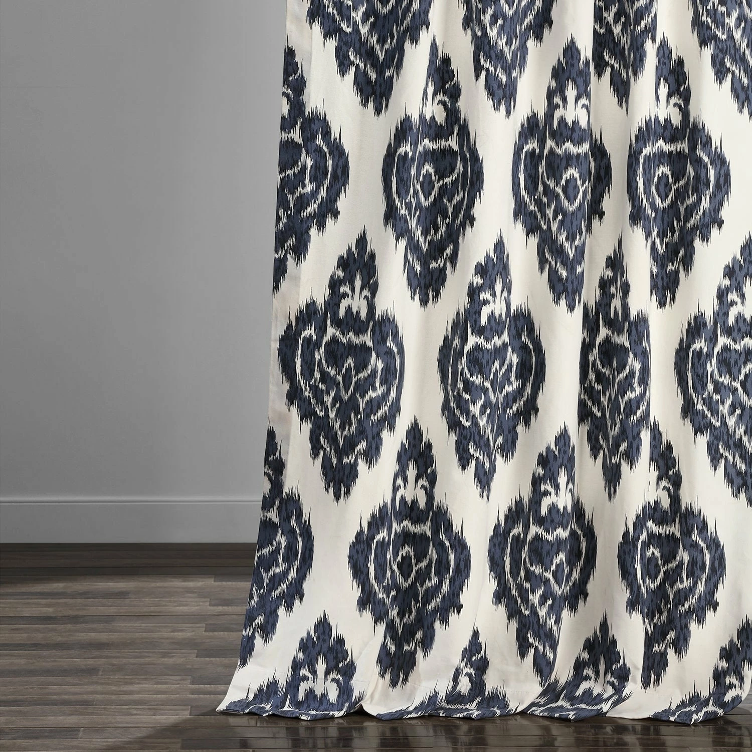 Brand new 🔥 Exclusive Fabrics Ikat Blue Printed Cotton Curtain (1 Panel) 🤩 9 Brand new 🔥 Exclusive Fabrics Ikat Blue Printed Cotton Curtain (1 Panel) 🤩 - Image 7